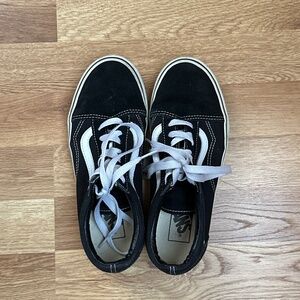 Vans Old Skool Shoes Black and White